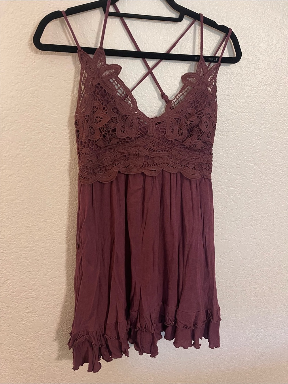 Lace Spaghetti Strap Dress in Mauve/Burgundy